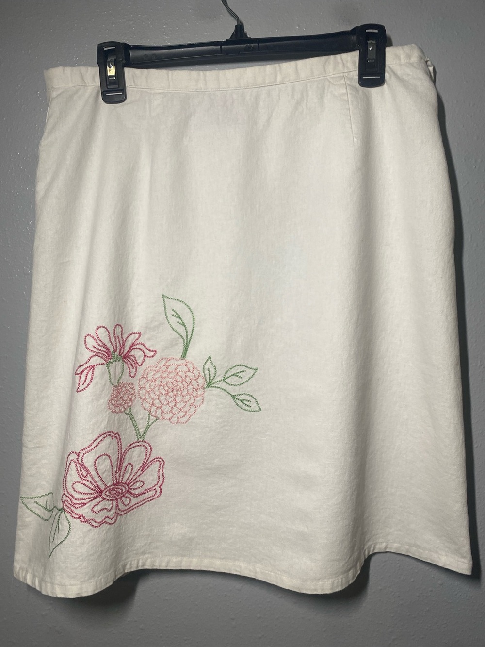Izod Cream A-Line Skirt with Pink & Green Floral Stitching